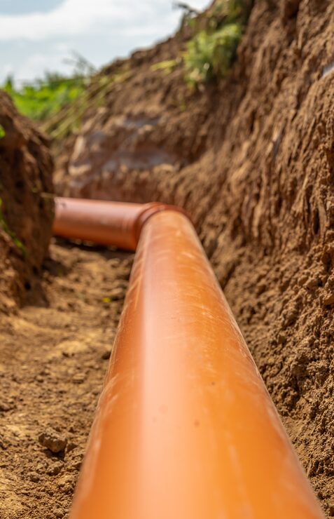 Arroyo natural delineado para estudio hidrológico en Escobedo