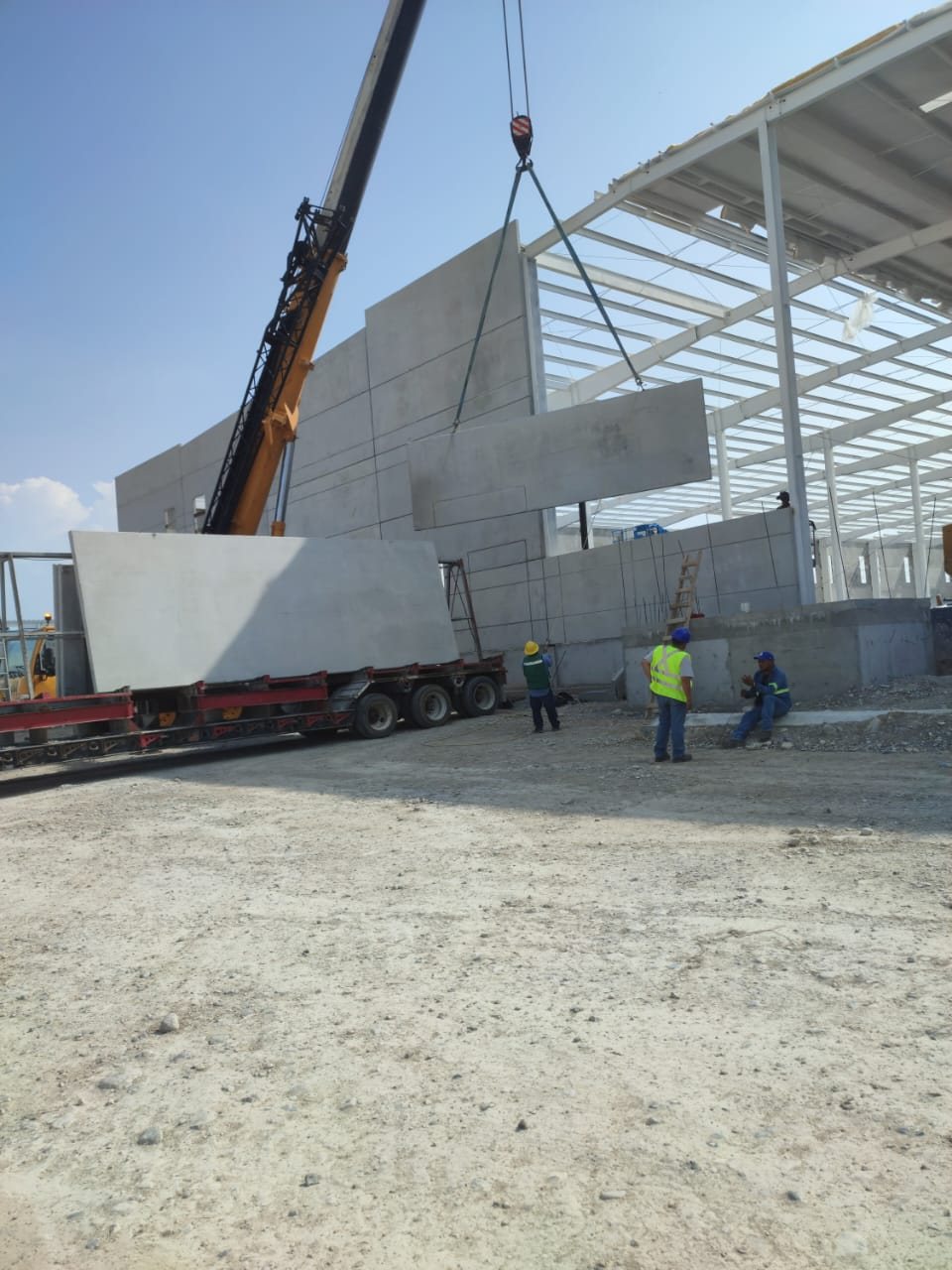 Fachada de nave industrial INDAR · CCI terminada